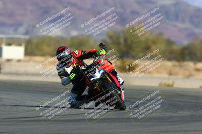 media/Jan-09-2022-SoCal Trackdays (Sun) [[2b1fec8404]]/Turn 14 (10am)/